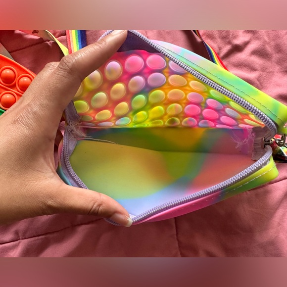 Kids Pop-it Purses - Picture 4 of 4